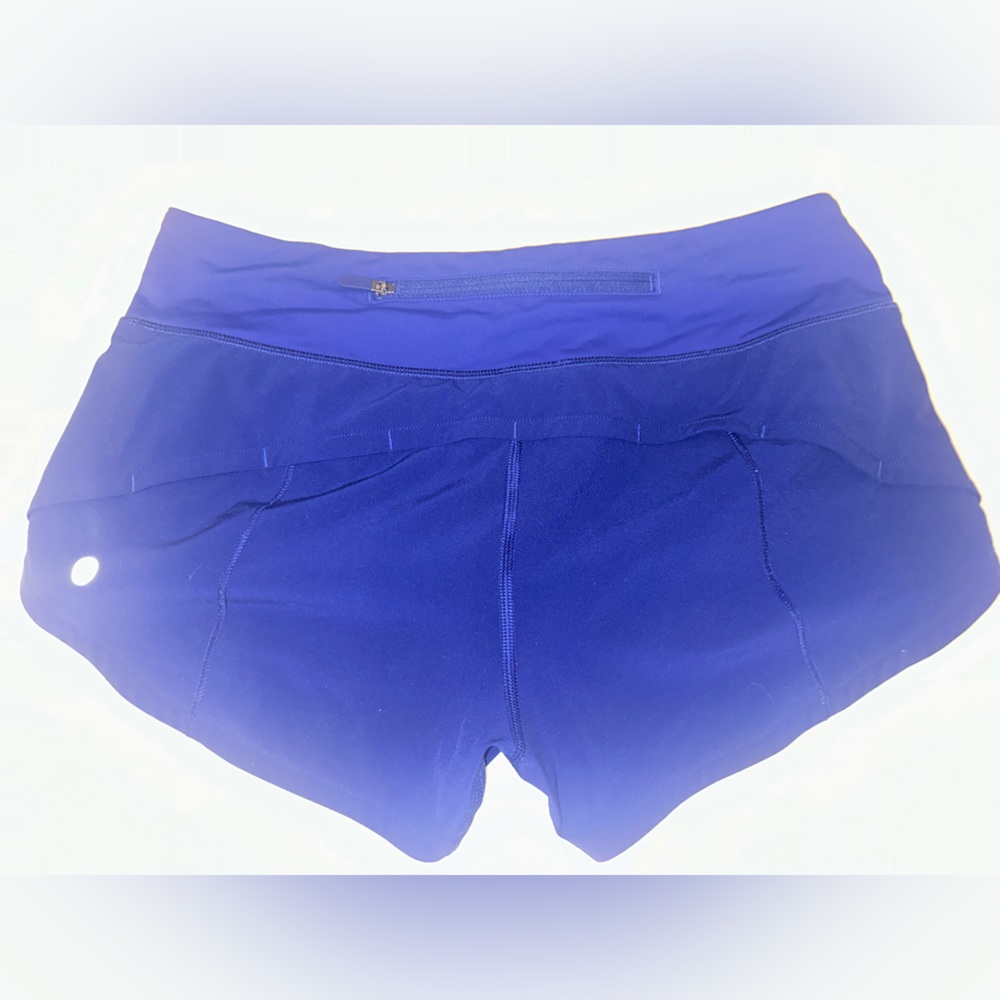 blue speed up 2.5 inch lululemon shorts!